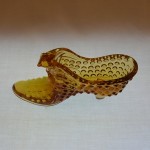 Fenton Hobnail amber shoe