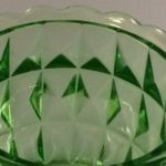 Jeannette Windsor green depression glass pattern close up