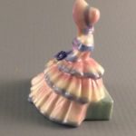 Day Dreams M244 figurine side view